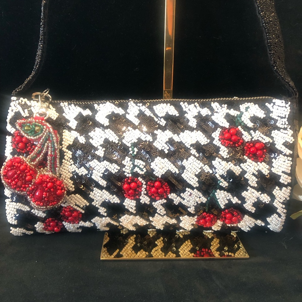 NWOT Beaded Black & White Houndstooth & Cherry Motif Bag